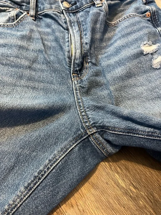 American Eagle Strigid Super High-Waisted Baggy Straight Jean - Picture 6 of 8